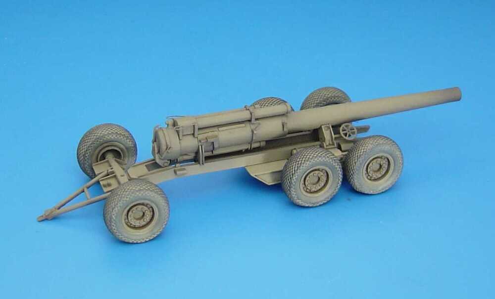 M1 240mm howitzer transport mode